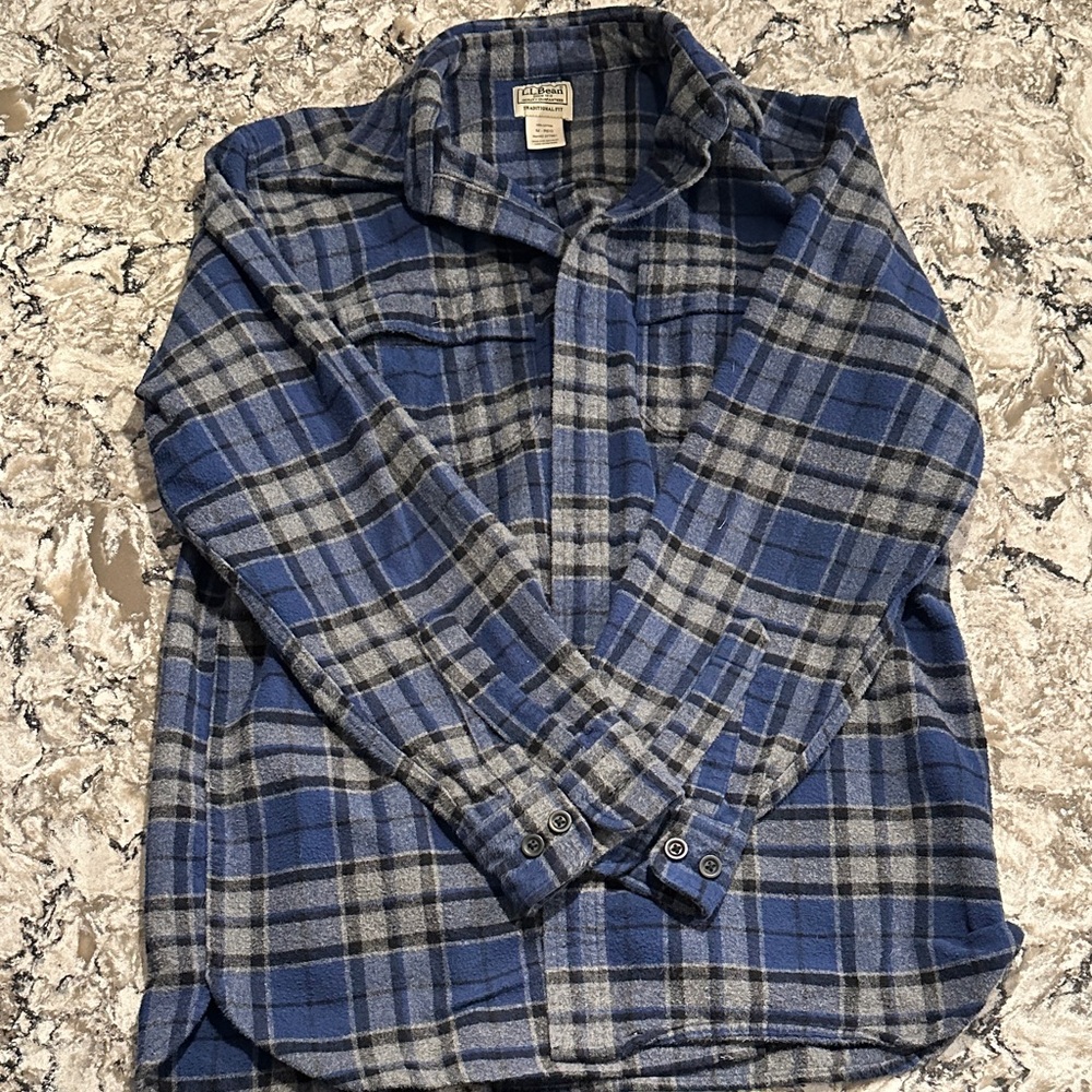 L.L. Bean Blue and Gray Checkered Men's Shirt
